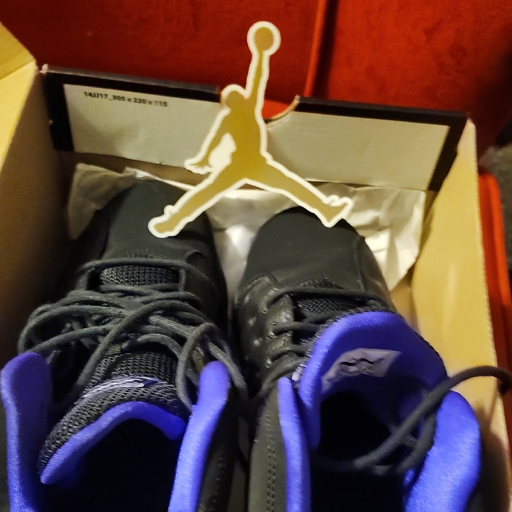 Black and Blue High-Top Athletic Shoes with Contoured Design - Picture 10 of 14